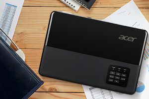 Acer випустила бездротовий компактний проектор фото