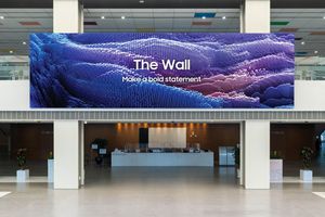 Samsung обновила версию The Wall фото